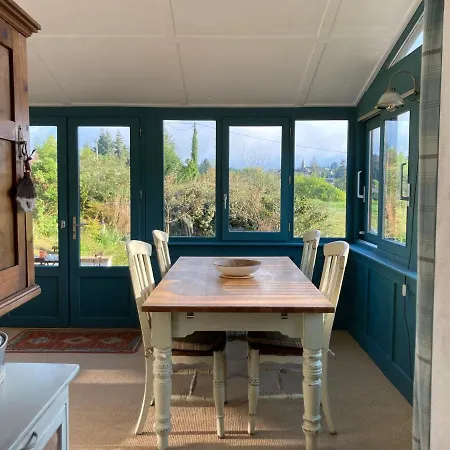 La maison Elisabeth Saint-Ybard Extérieur photo